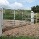 Quality 7 Bar Galvanised Gate - Image 3